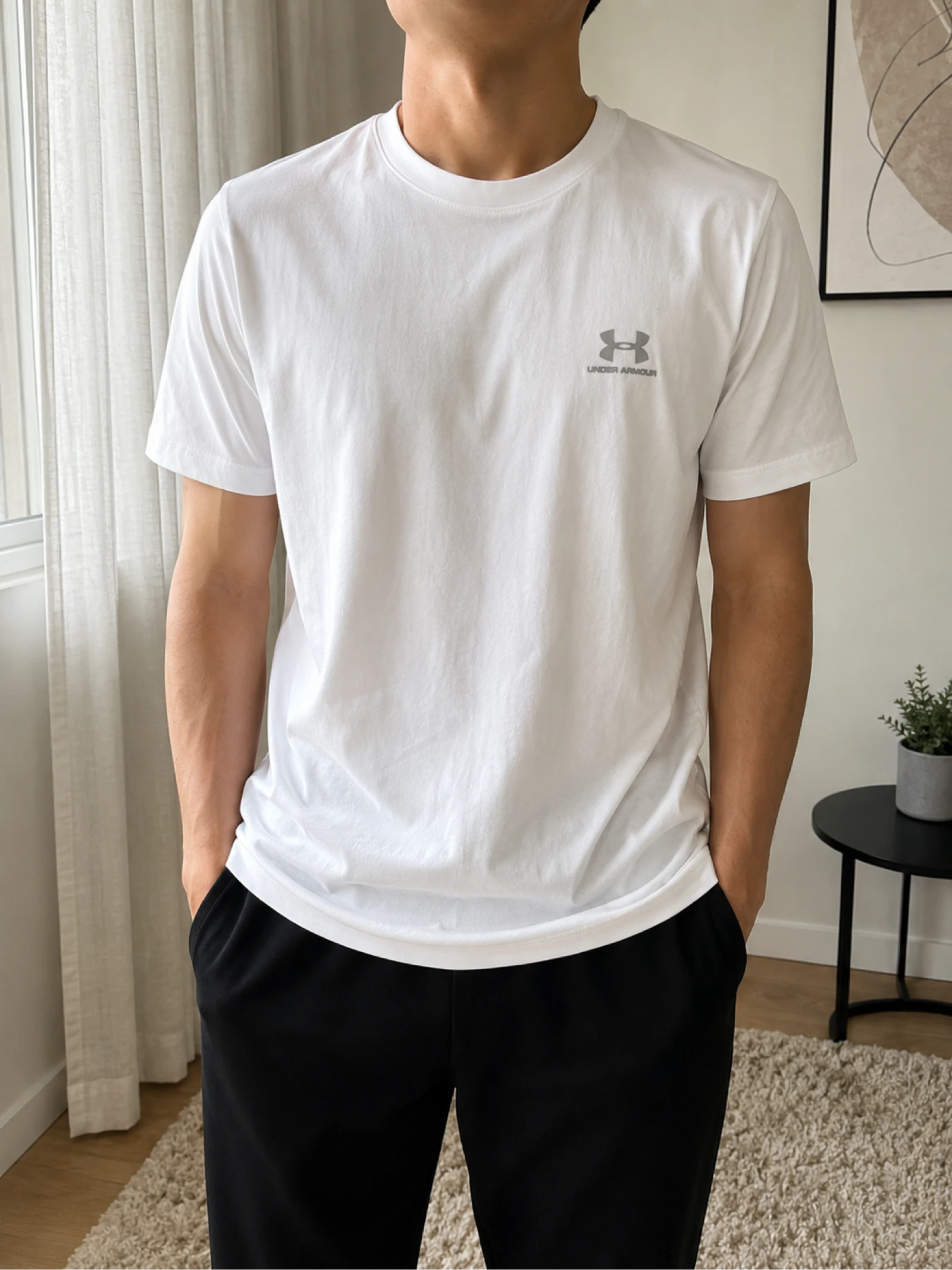 T-shirt Under Armour blanc – Taille M – Excellent état